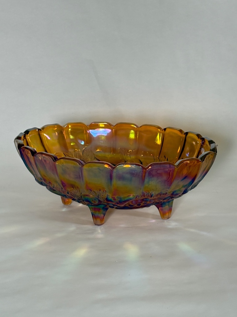 VINTAGE INDIANA GLASS "Harvest Grape" Marigold Carnival Footed Oval Fruit Bowl